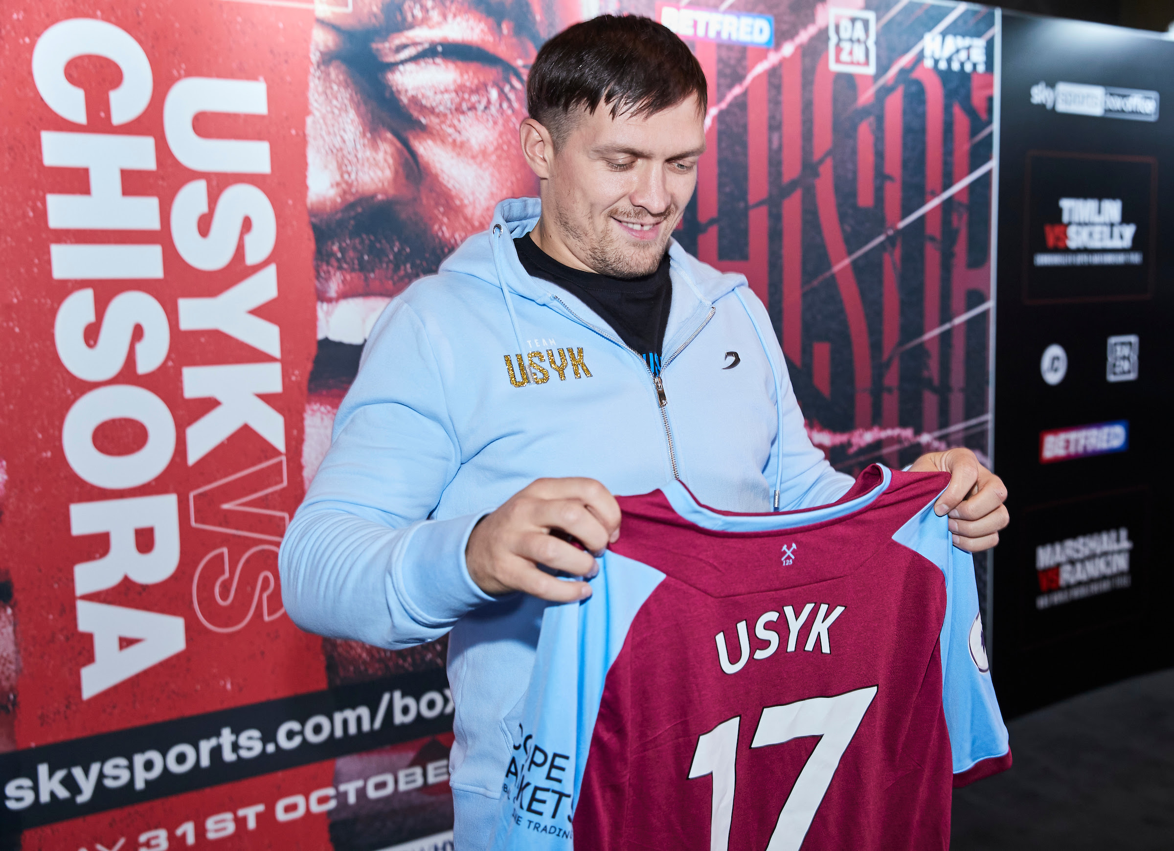 Oleksandr Usyk recibe el apoyo de Andriy Yarmolenko